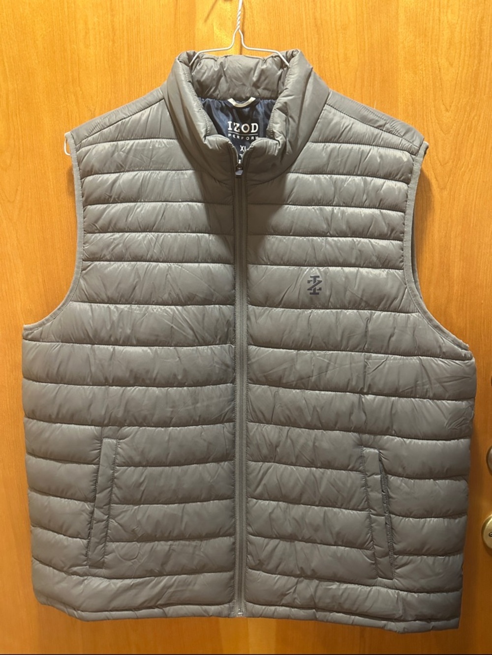IZOD puffer vest Size XL